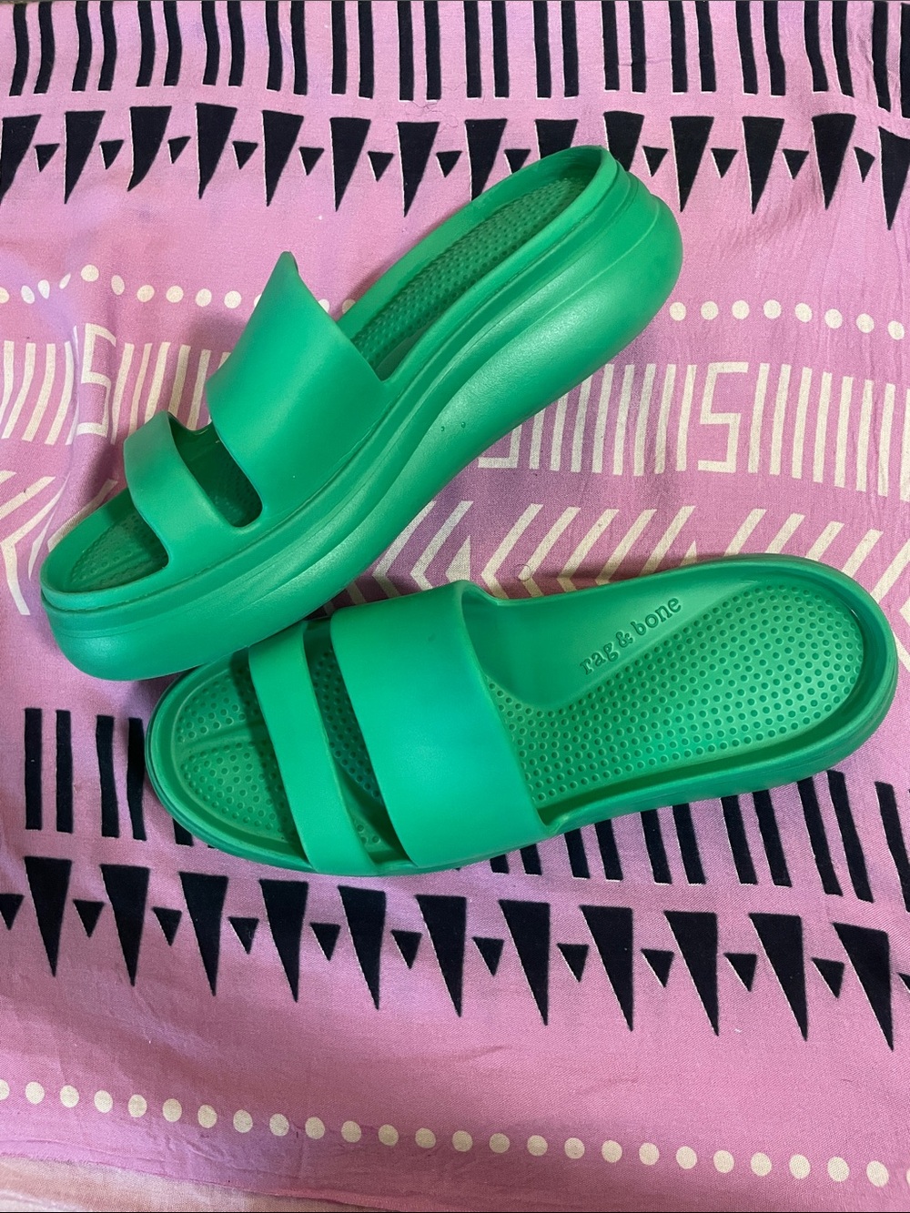 Tag and Bone Bixley sandal in Green